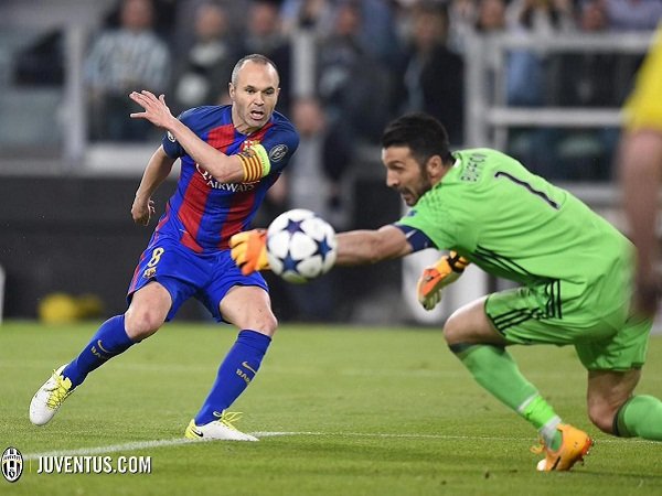 Berita Liga Champions: Sukses Lakukan Penyelamatan Gemilang Kontra Barca, Buffon Merendah