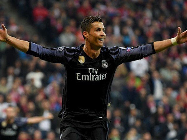 Berita Liga Champions: Cristiano Ronaldo Jadi Pemain Pertama yang Mencapai 100 Gol di Kompetisi Eropa