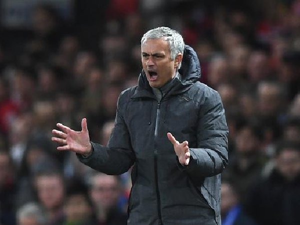 Berita Liga Europa: Tertahan di Brussels, Mou Kecewa dengan Penyerangnya