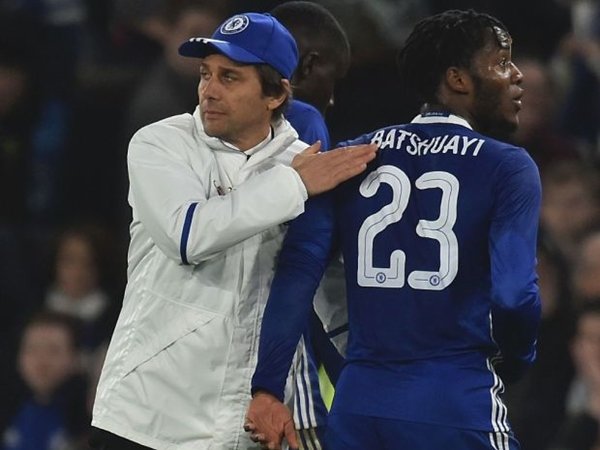 Berita Liga Inggris: Hazard Sarankan Batshuayi untuk Pergi dari Stamford Bridge