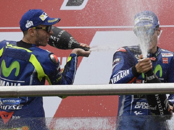 Berita MotoGP: Bos Honda Lebih Terkejut Performa Rossi Ketimbang Vinales