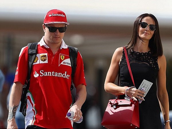 Berita F1: Hamil Besar, Istri Raikkonen Muncul di Bahrain