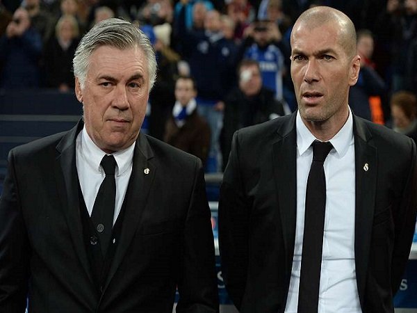 Berita Liga Champions: Zidane Bantah Setuju dengan Ancelotti Soal Performa Wasit Buruk