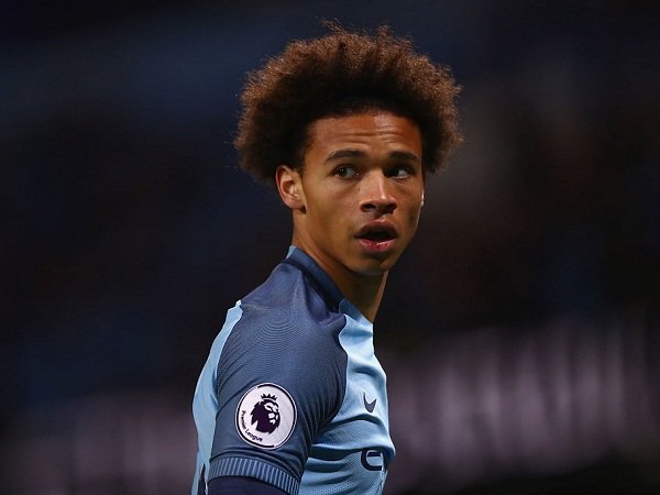 Berita Liga Inggris: Tanggapi Klaim Ballack, Sane Tak Minat Bermain Sebagai Bek Kiri