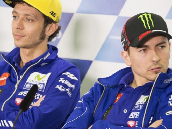 Berita MotoGP: Tak Gubris Peringatan Rossi, Lorenzo Harus Bayar Mahal