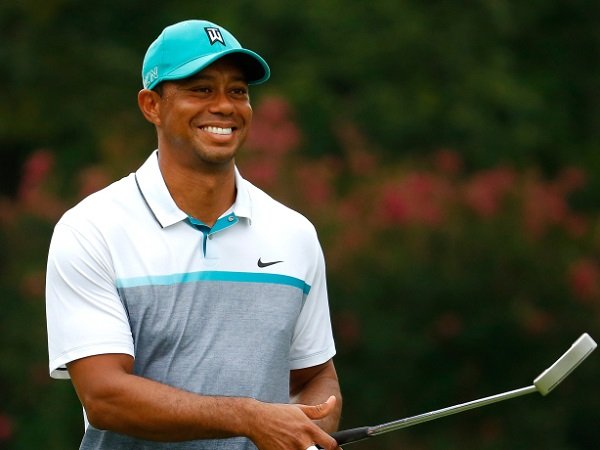 Berita Golf: Tiger Woods Umumkan Operasi Punggungnya Berjalan Lancar