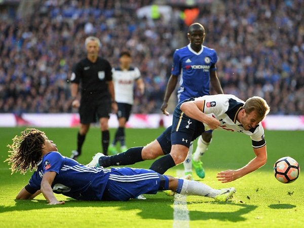 Berita Liga Inggris: Nathan Ake Akui Sulit Bendung Pemain Tottenham Ini