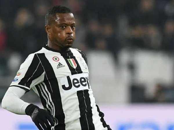 Berita Liga Italia: Karena Juventus, Patrice Evra Diyakini akan Jadi Pelatih Hebat