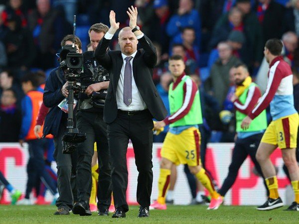 Berita Liga Inggris: Burnley Raih Kemenangan Tandang Pertama, Sean Dyche Senang