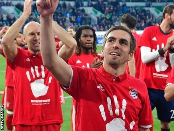 Berita Liga Jerman: Lahm Akui Tak Menyesal Putuskan Pensiun