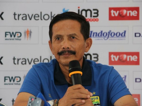 Berita Liga 1 Indonesia: Djanur Pantang Anggap Enteng Persegres