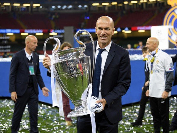 Berita Liga Champions: Zidane Bisa Bertahan di Real Madrid Selama Sisa Hidupnya