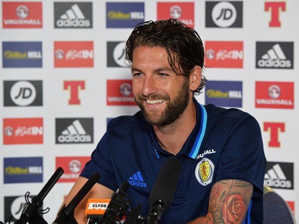 Berita Kualifikasi Piala Dunia: Laga Skotlandia Melawan Inggris, Selalu Dinantikan Charlie Mulgrew