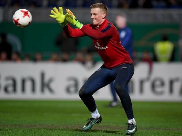 Berita Liga Inggris: Jordan Pickford Pertimbangkan Tawaran Everton