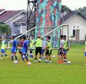 Berita Liga 1 Indonesia: Penggawa Persib Diminta Perhatikan Pola Makan di Hari Raya