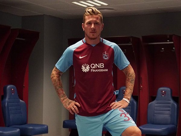 Berita Transfer: AC Milan Resmi Jual Juraj Kucka ke Trabzonspor