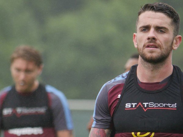 Berita Liga Inggris: Robbie Brady Bertekad Meraih Bentuk Terbaiknya Kembali