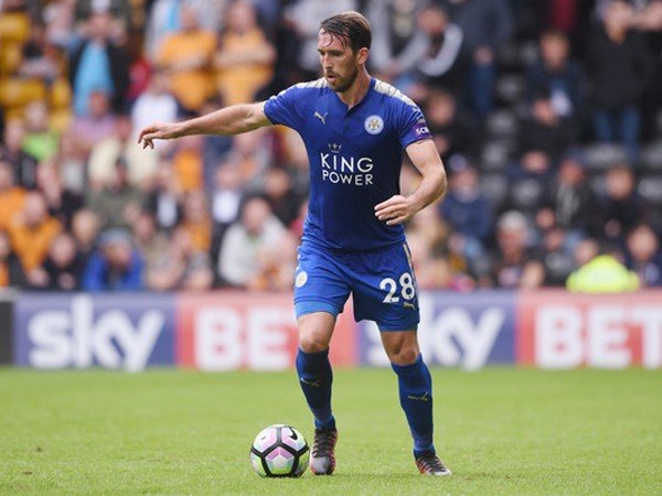 Berita Liga Inggris: Lupakan Kekalahan dari Arsenal, Fuchs Tatap Laga Selanjutnya Leicester