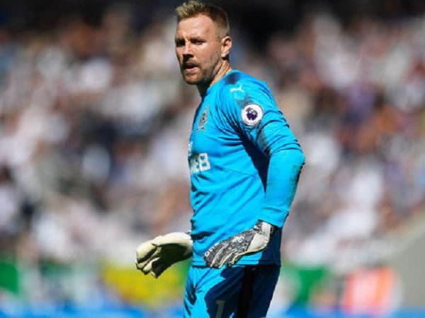 Berita Liga Inggris: Rob Elliot Angkat Bicara Mengenai Aura Negatif di St James Park