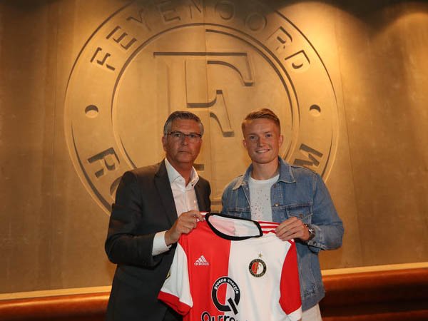 Berita-Liga Belanda: Direktur Feyenoord Puas dengan Aktivitas Transfer Klubnya