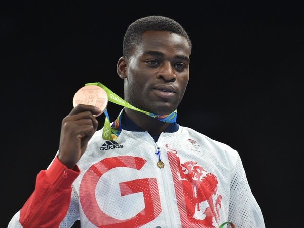 Berita Tinju: Hosea Burton Yakin Atas Potensi Petinju Olimpiade, Joshua Buatsi