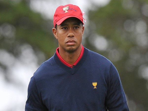 Setelah Jalani Operasi, Tiger Woods Mulai Pulih