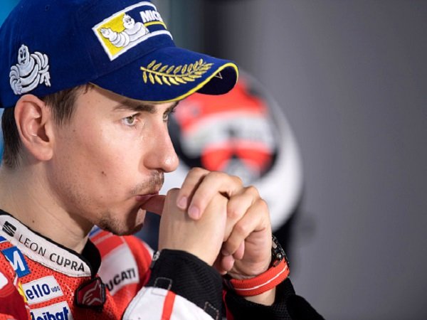 Bos MotoGP Sebut Lorenzo Adalah Salah Satu Kandidat Juara Musim Depan