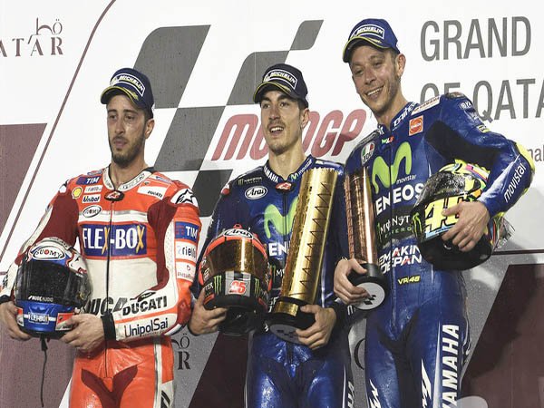 Dovizioso Angkat Bicara Mengenai Rossi Dan Vinales