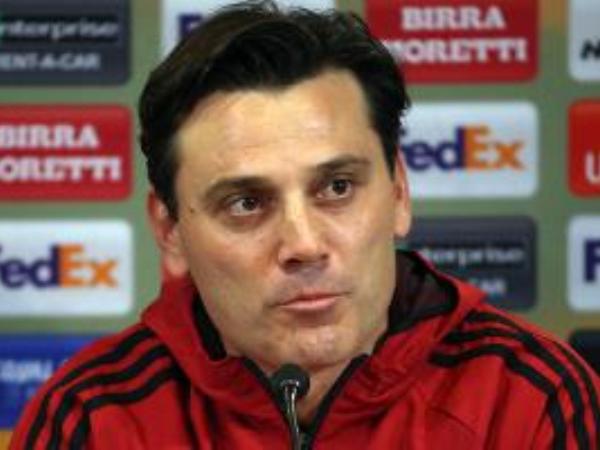 Montella Tak Khawatir Dengan Rumor Yang Beredar