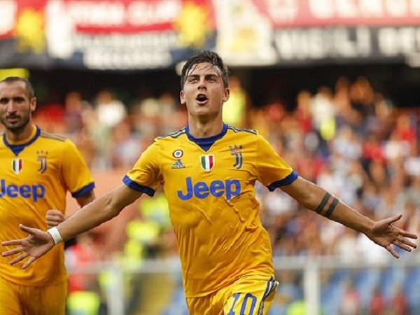 Casiraghi Tak Yakin Juventus akan Lepas Dybala ke Man United dan Gaet Bellerin