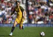 Solly March Tegaskan Brighton Tidak Takut Man United