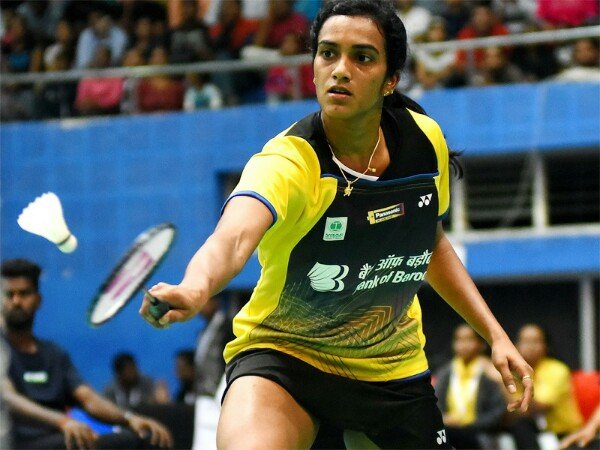 Sindhu Lolos, Saina Terhenti di Babak Kedua Hong Kong Open 2017