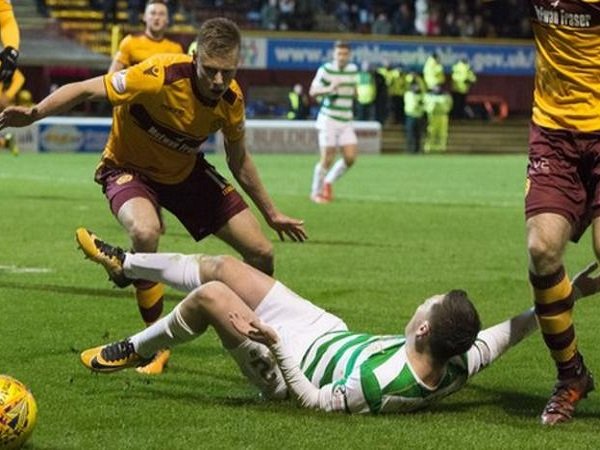 Celtic Dapat Penalti Kontroversial, Motherwell Minta Penjelasan Wasit