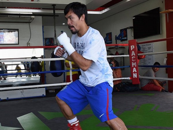 Pacquiao Dijadwalkan Kembali Naik Ring April 2018