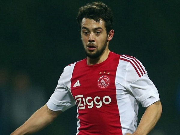 Direktur Ajax Tegaskan Younes Sudah Jadi Milik Napoli Musim Depan