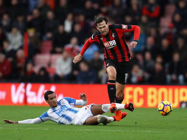 Kalah dari Huddersfield, Charlie Daniels Puji Dukungan Fans Bournemouth