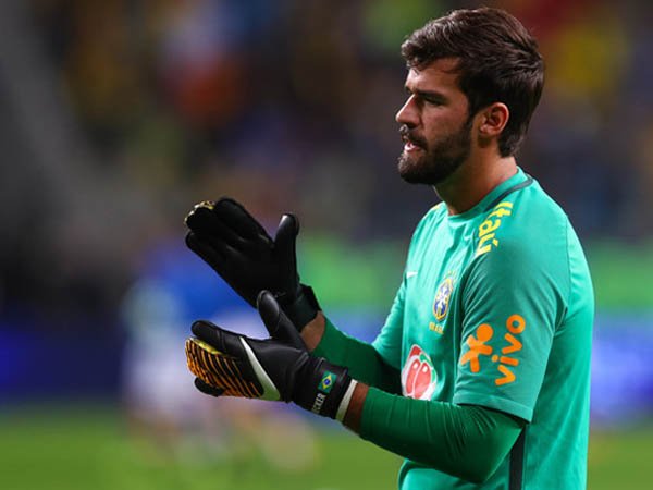 Tidak Dijual, AS Roma Minta Liverpool Lupakan Alisson