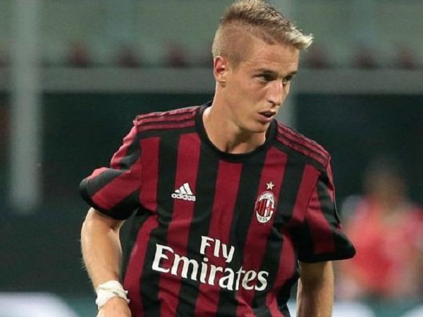 Resmi! Baru Pulih, Bek Muda Milan Kembali Harus Jalani Operasi