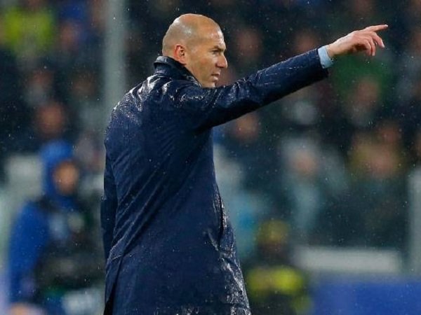 Oliver Kahn Yakin Zidane Adalah Calon Tepat Pelatih Bayern Munich Berikutnya