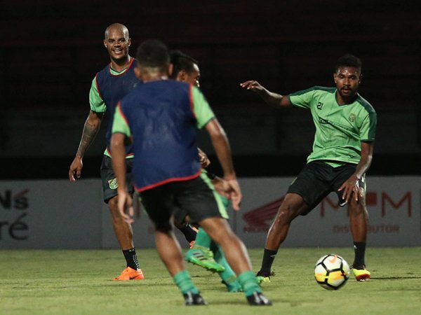 Eks Semen Padang Siap Kawal Pertahanan Persebaya