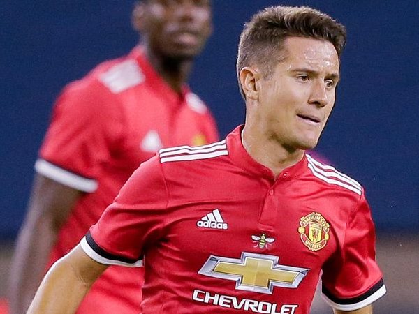 Panas! Herrera Dituding Ludahi Lambang City di Derby Manchester