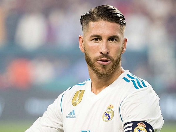 Sergio Ramos Angkat Bicara Soal Guard of Honour Real Madrid untuk Barcelona