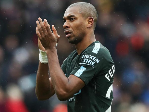 Targetkan Kemenangan, Fernandinho Klaim Dirinya Tahu Gaya Bermain Liverpool