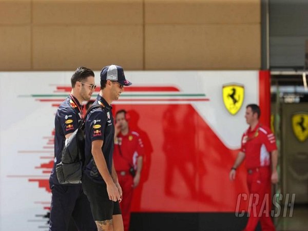 Daniel Ricciardo Tak Ingin Bahas Kontraknya Hingga Kembali Ke Eropa