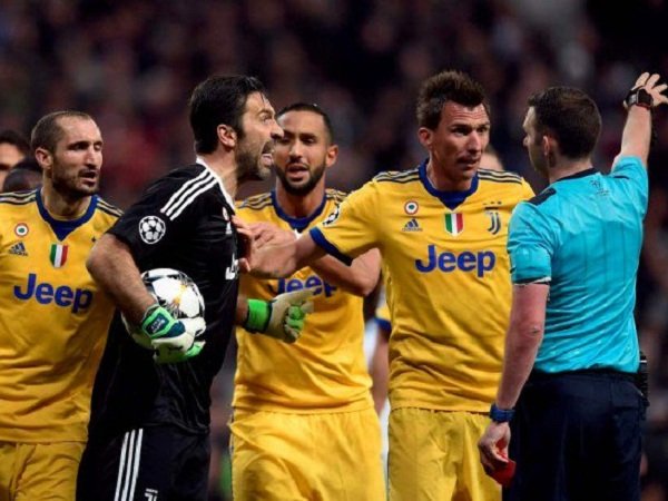 Andrea Pirlo Bersimpati dengan Kemarahan Gianluigi Buffon