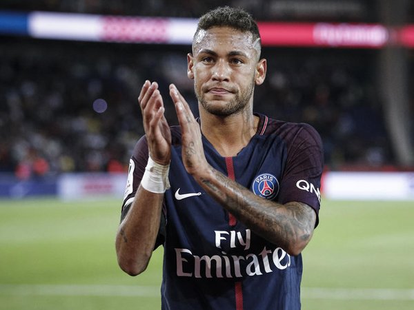 Kabar Gembira, Neymar Indikasikan Kembali Merumput Pada Bulan Depan