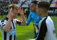 Matt Ritchie Akhirnya Minta Maaf Usai Acuhkan Jabatan Tangan Aubameyang