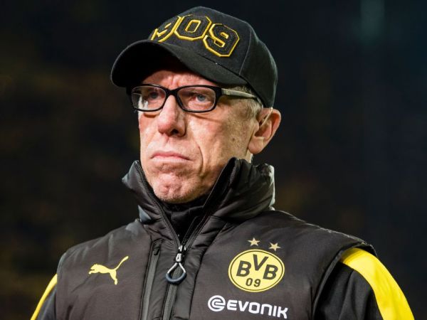 Stoger Tak Ingin Bicarakan Masa Depannya di Dortmund