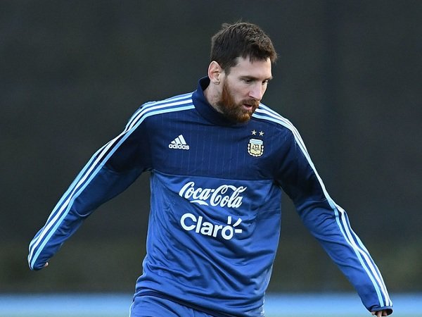 Messi Diminta Berhenti Main untuk Barcelona dan Mulai Fokus ke Piala Dunia