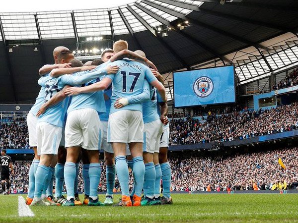 Match Highlight: Man. City 5-0 Swansea, Pembuktian Sang Juara Premier League